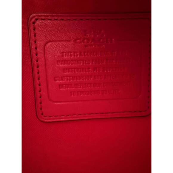 Sold Coach Pink Leather Shoulder Bag with Detachable Strap - Picture 6 of 8